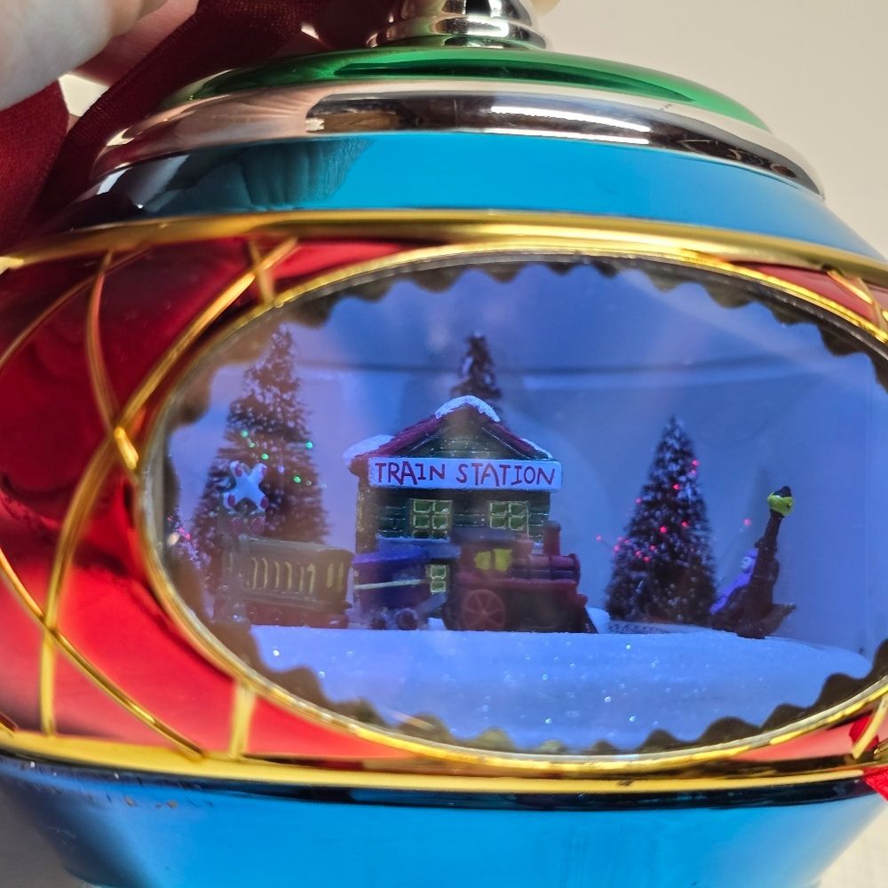 Mr. Christmas Magic Scene Ornament Mirrors Lights Motion Music Train Station